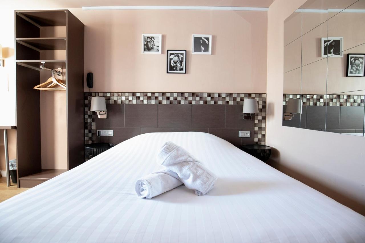 Wink Hotel Juvisy Bagian luar foto