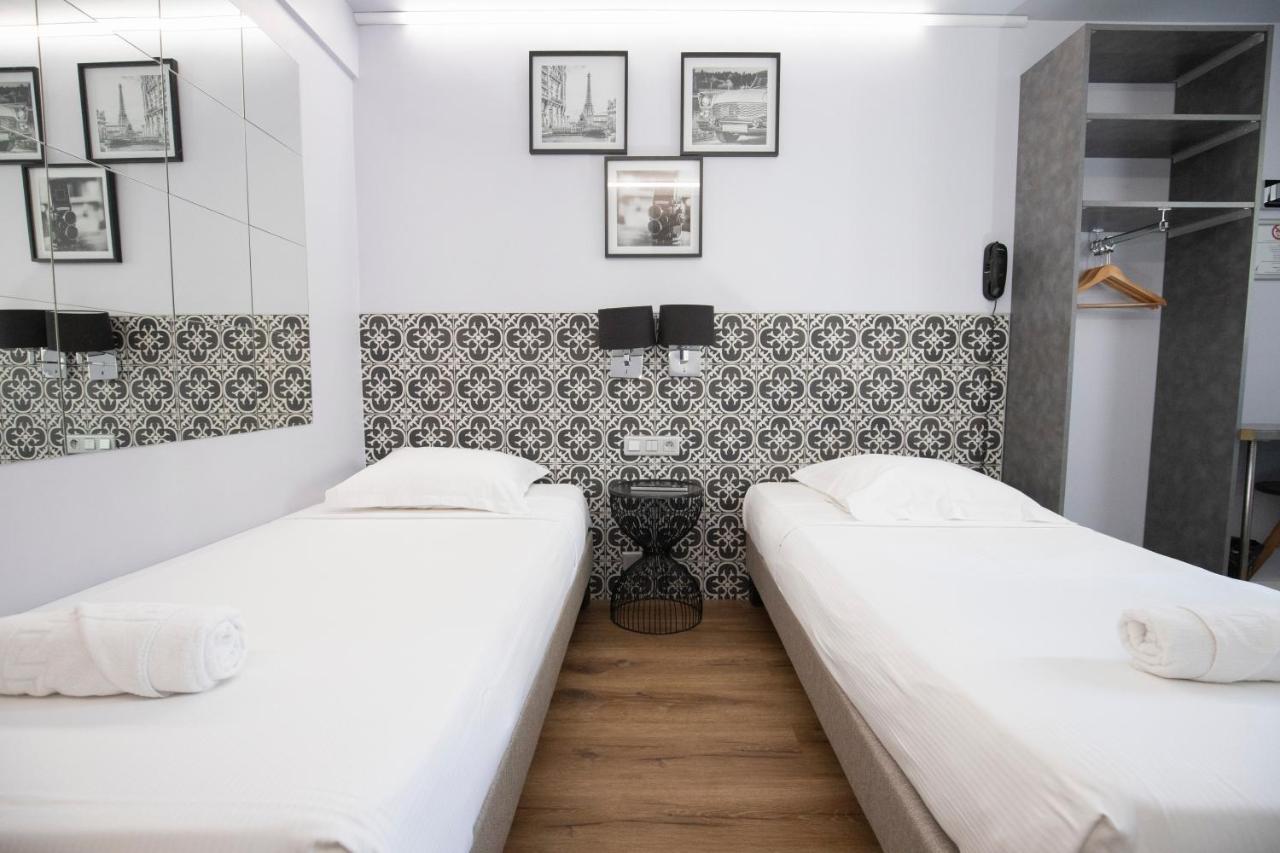 Wink Hotel Juvisy Bagian luar foto