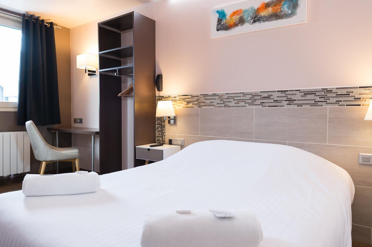 Wink Hotel Juvisy Bagian luar foto