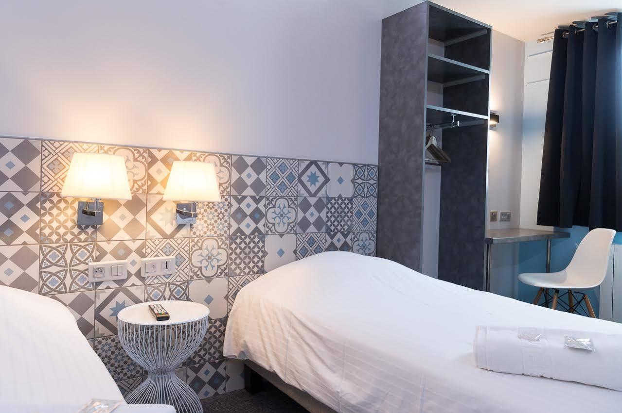 Wink Hotel Juvisy Bagian luar foto